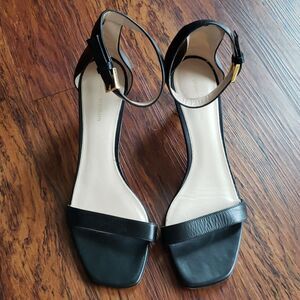 Stuart Weitzman Black Chic Edgy Feminine Leather Buckle Kitten Heels Size 9